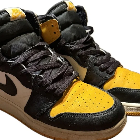 Black and Yellow Jordan Retro 1 High-Top Sneakers