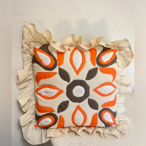 Vintage Handmade Quilted Patchwork Granny Cozy cottagecore throw‎ pillow