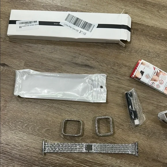 Silver Rhinestone Watch Band with Apple Watch case (2 replacements) 40 MM