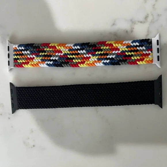 2x apple iwatch bands. Size M / 38,40&41mm band