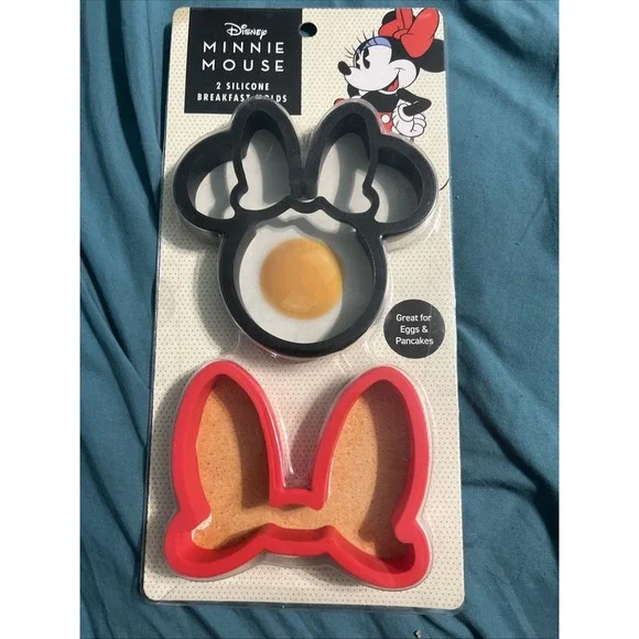 Disney 2021 Minnie Mouse 2pc Silicone Breakfast Mold Rings for Eggs Pancakes‎