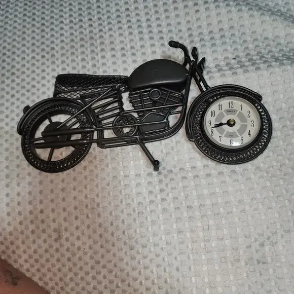 TIMEX COLLECTIBLE MOTORCYCLE METAL CLOCK