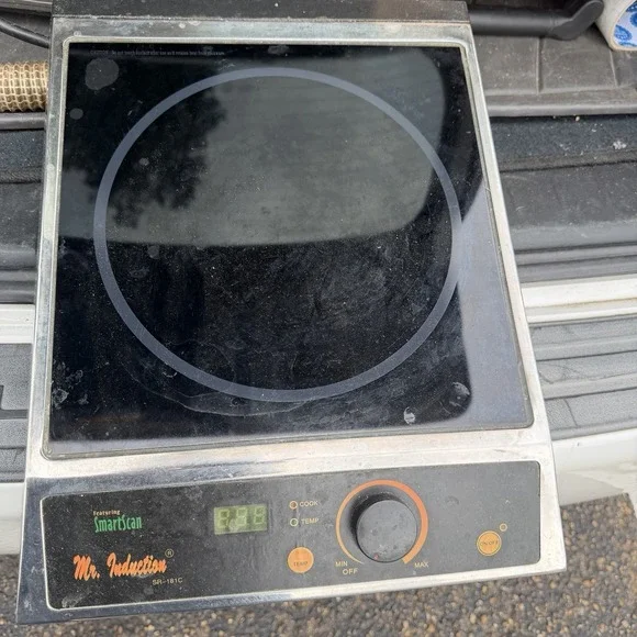 Spring USA SR-181C MAX Induction Cook and Hold Induction Range - 110-120V, 1800W