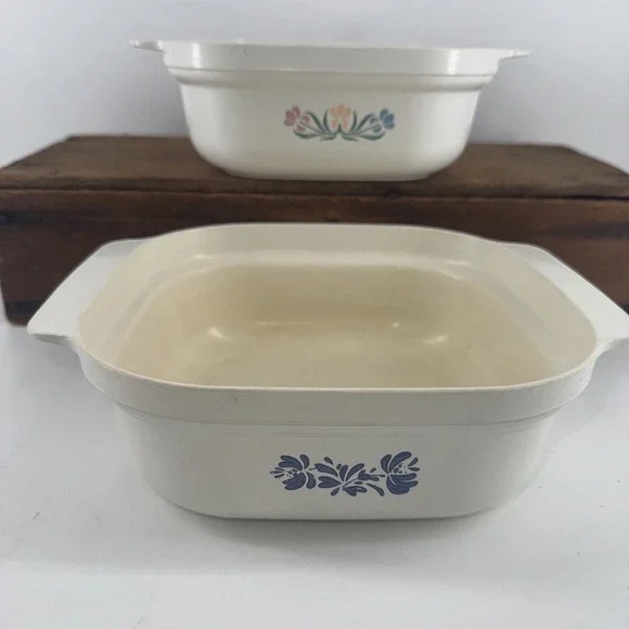 Anchor Hocking 2 1/2 Qt Microwave Dishes w/ Designs‎ 2 - No Lids 8.75