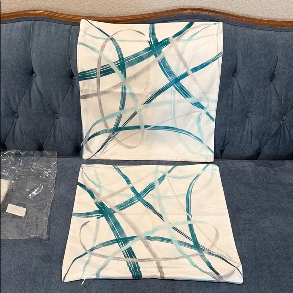 CaliTime Throw Pillow Covers (2) Cozy Fleece w/Abstract Arc-Shaped Lines NEW