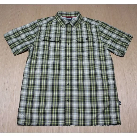 The North Face Button Up Hiking‎ Shirt Mens Size M Nylon Blend Plaid Gray Green