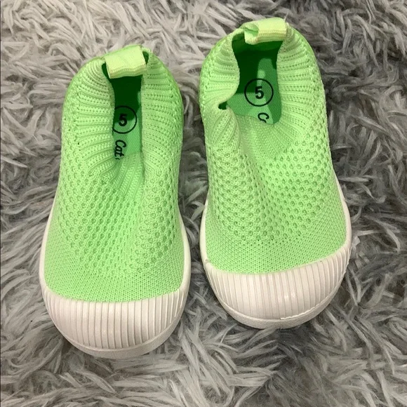 3/$15 Cat & Jack Green and White Slip-On Sneakers with Knit Fabric