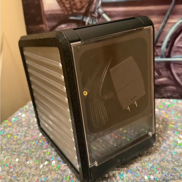 Black & Silver Electronic watch winder display case-NWT!