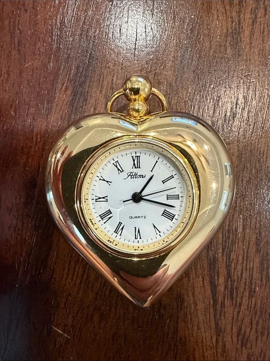 Heart-Shaped Clock