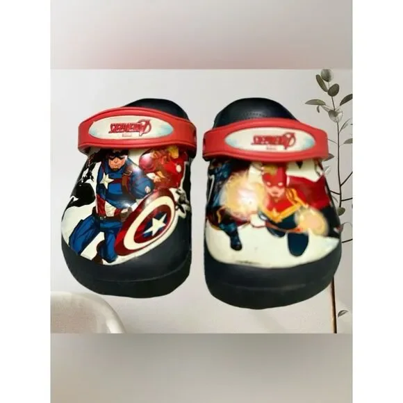 CROCS Kids Marvel Avengers Clog Sandals - Black and Red 12