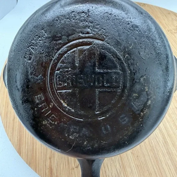 Vintage 1930's Griswold No. 3 709 E Cast Iron Skillet Small Block Logo Erie, PA