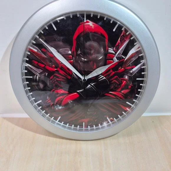 Deadpool Wall‎ Clock Marvel Superhero Comic Fan Decor 10 Inch Round