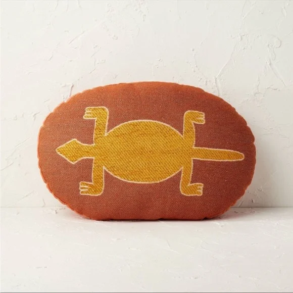 Opalhouse Oval Jungalow Lizard Decorative Throw Pillow Burnt Orange NWT