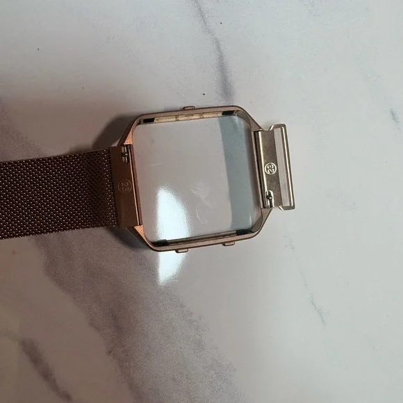 Rose Gold Smartwatch Frame