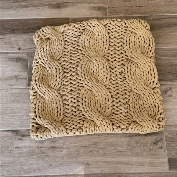 Pottery Barn Colossal hand knit pillow cover