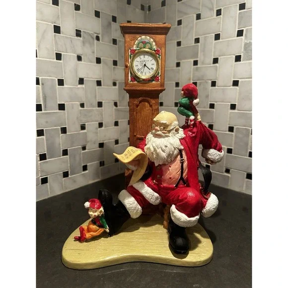 Vintage 1995 Howard Miller Clock Santa Claus Christmas Checkin It Twice WORKING!
