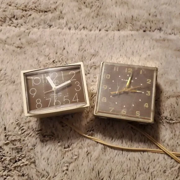 1960s Retro Timex Light Up Analog‎ Electric Alarm Clocks MCM Tested Working