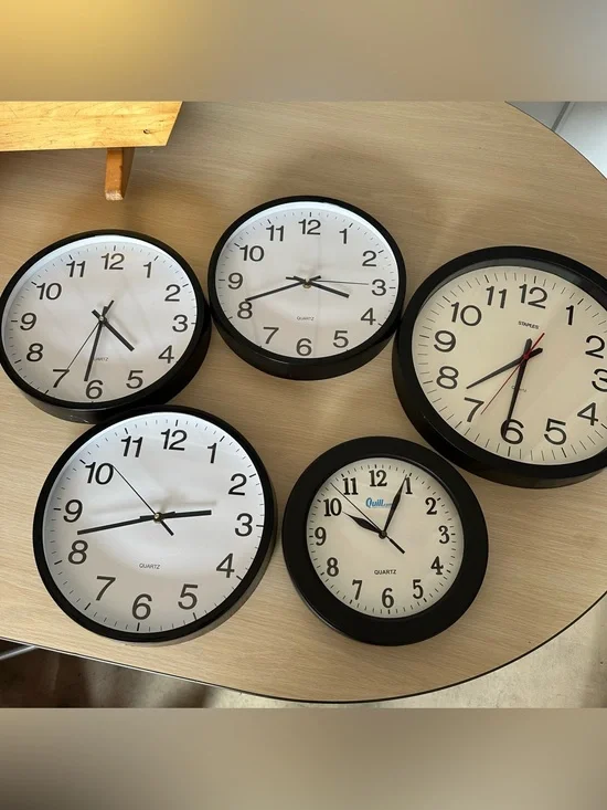Set of 5 Hanging Wall Clocks - Excellent Condition