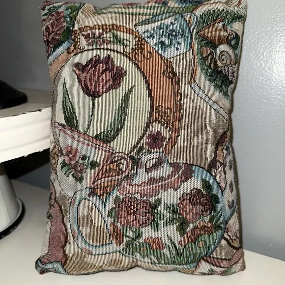Tea Time Floral Bouquet Teapot 12x9