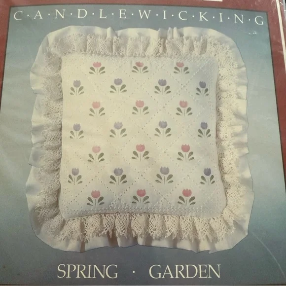 Floral Needlecraft Pillow Kit