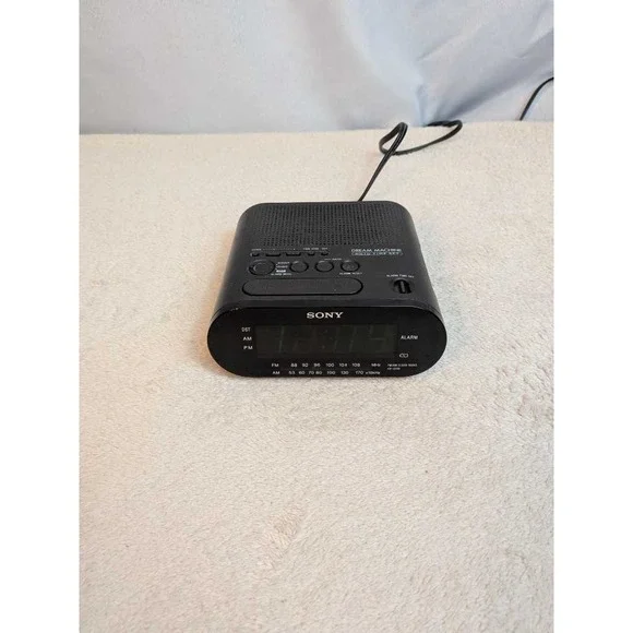 Sony Dream Machine AM FM Clock Radio Alarm Auto Time Set Model ICF-C218