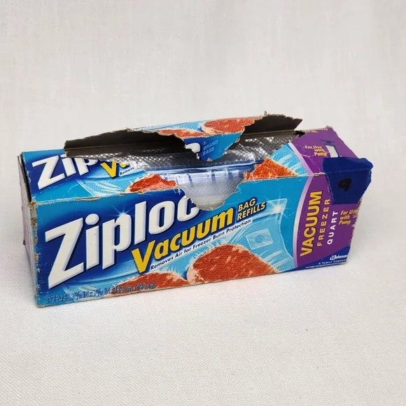 Ziploc Vacuum Freezer Quart Open Box 9 unused Bags. No Pump.