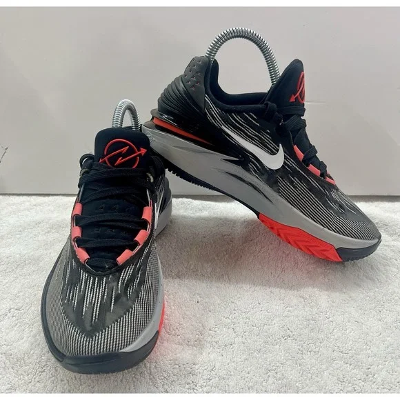 Nike Air Zoom GT Cut Verson 2.0‎ Black/Gray Youth Size 4