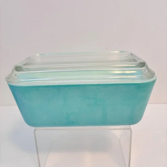 Pyrex Turquoise Refrigerator Dishes 0502/ 0501 With Lids Set of 3 Vintage