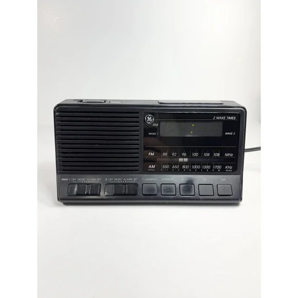Vintage GE Radio Alarm Clock 7-4648B Black AM FM Radio Dual Alarm Snooze Digital