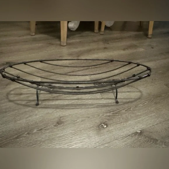 Black Metal Wire Fruit Basket