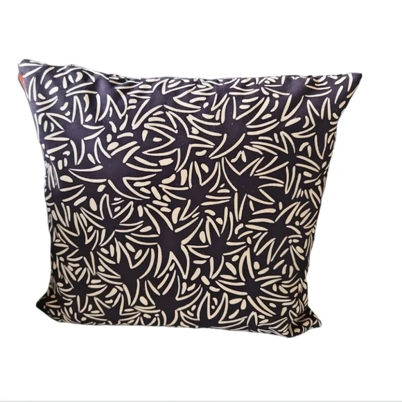MISSONI HOME | Starfish Print Pillow Covers w/ith Down Inserts 15x15 Pair