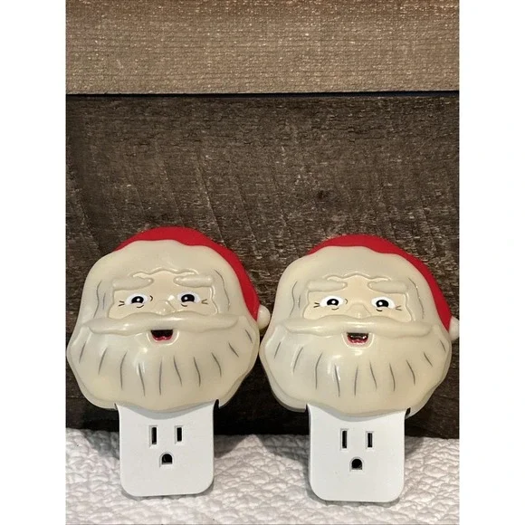 GE Lot Of 2 24 Hour Outlet Timer Model GE5101 With Santa Face Cover