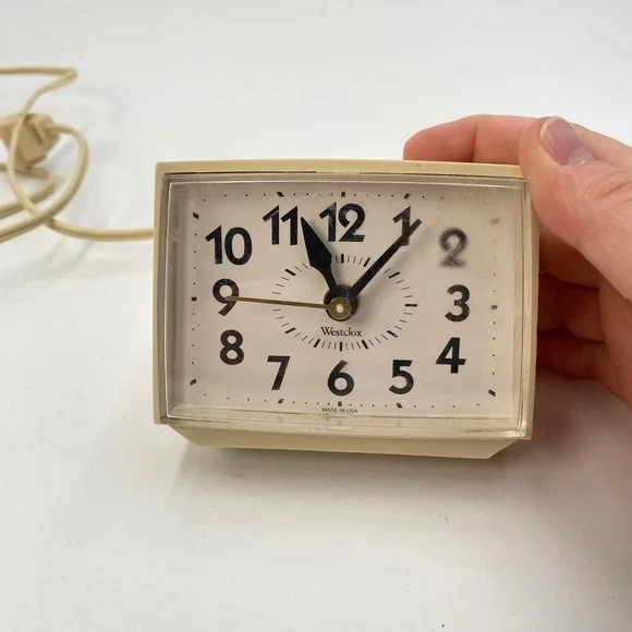 Vintage Westclox Electric Alarm Clock Cream Analog Made in USA ‎ MCM Works
