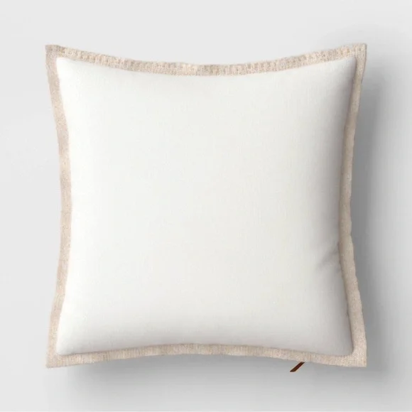 NEW Threshold The Cozy Collection Cozy Faux Ivory Cashmere Knit Square Pillow