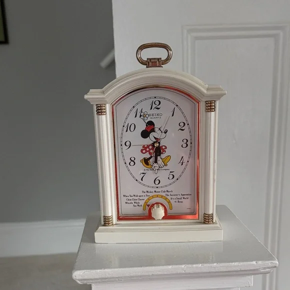 Seiko Cream and Gold Disney Musical Alarm Clock from the 1990s still works