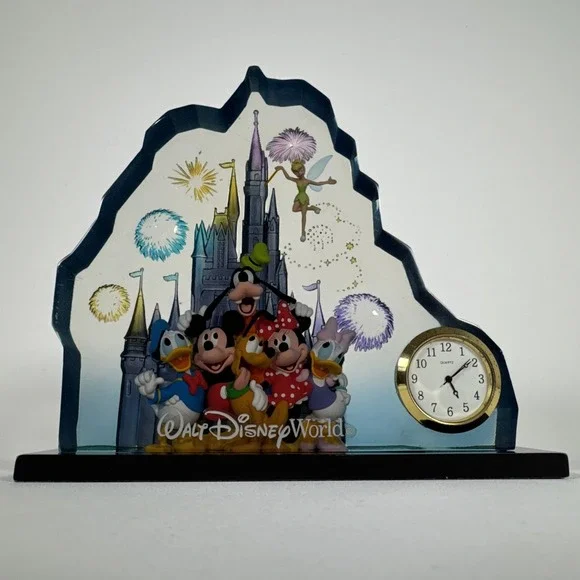 Vintage Walt Disney World Acrylic 3D Shelf Display Disney‎ Characters w/ Clock