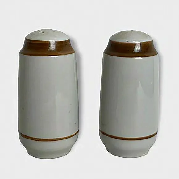 Vintage Porcelain Japanese Salt &‎ Pepper Shakers