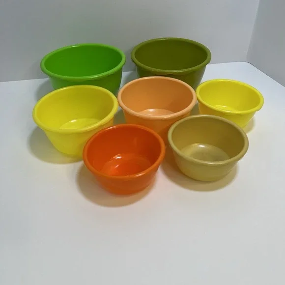 Vtg Blisscraft of hollywood small plastic mixing bowls Scalloped-‎ D-175385