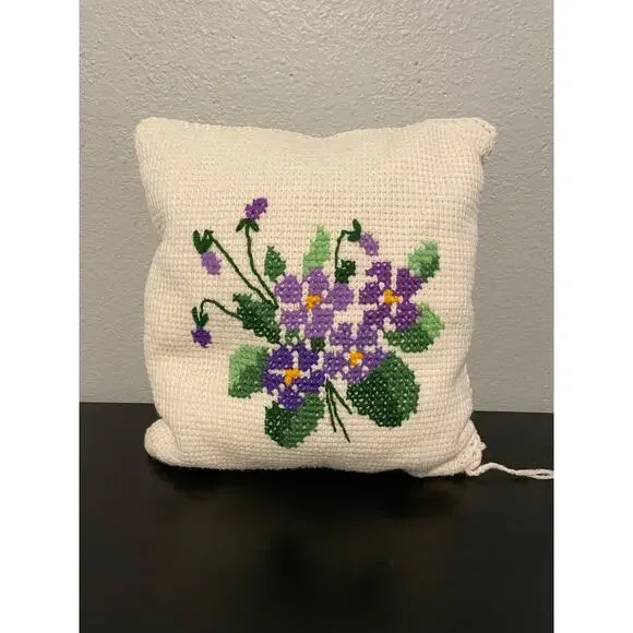 Handmade Needlepoint Pillow Floral Decorative 14x14 White Vintage Cottagecore