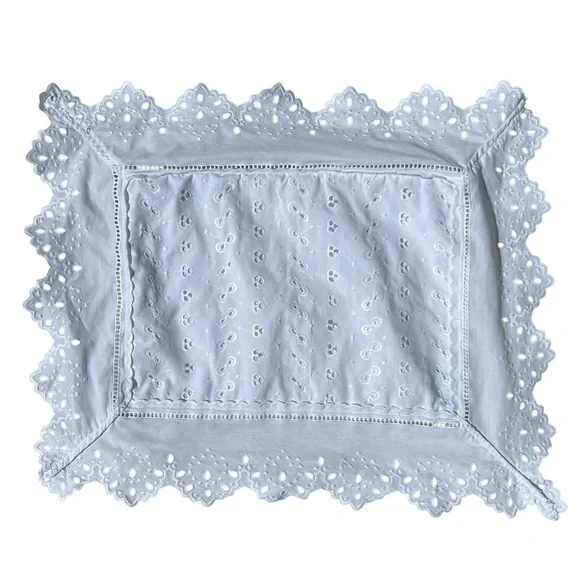 VTG Croscill White Eyelet Lace Cottagecore Accent Pillow Cover USA 18x22 GUC
