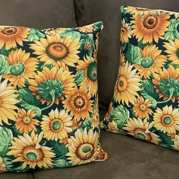 SET OF 2 HAND MADE SUN FLOWER SPRING PILLOWS 14