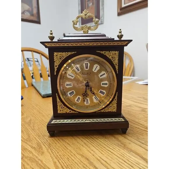 Vintage Weimar Clock German Democratic Republic (East Germany) Quartz Mantle