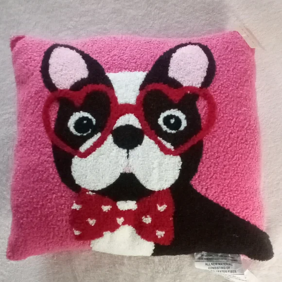 PINK JOYWARD DOGGIE 14 X 14 HEART PILLOW BRAND NEW WITH TAGS! ADORB!