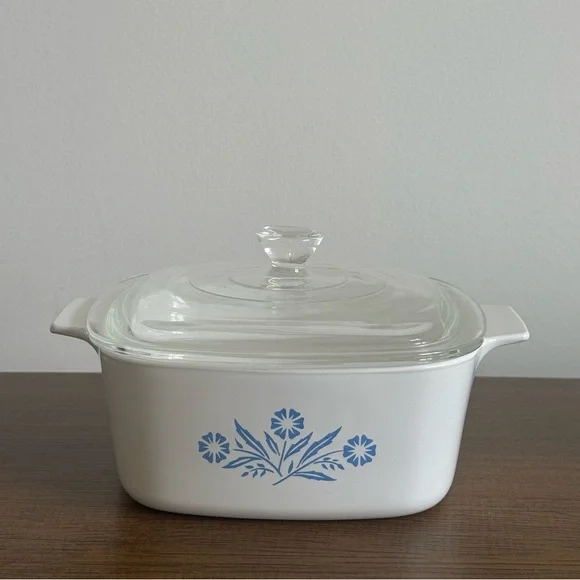 Corningware | Vintage Blue Cornflower 1 1/2 Quart Casserole Dish w/ Glass Lid