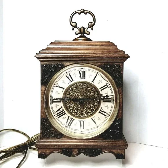 Vintage SPARTUS Electric Kitchen Wall Clock 9