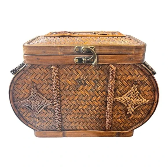 Vintage Woven Wicker Keepsake Basket Brass Hinges Clasp Closure