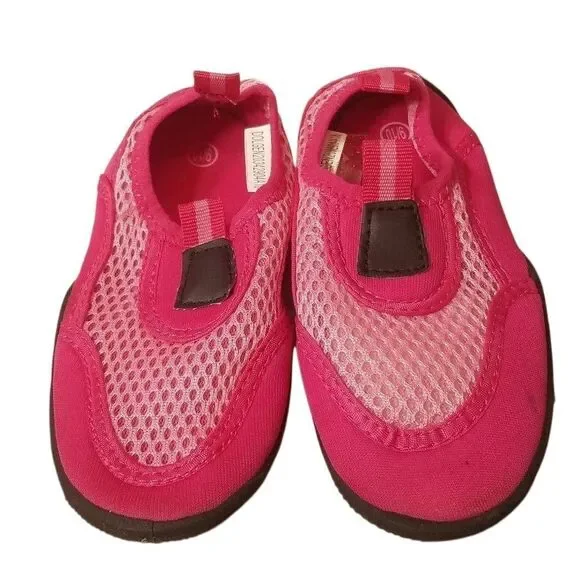 water shoes 9/10
