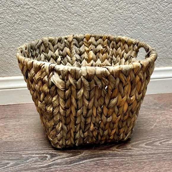 Vintage Heavy Duty Basket