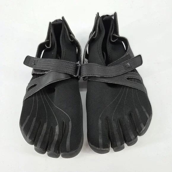 Fila Skele-Toes Kids Black Barefoot Water Shoes 21225610-3 Size 6.5Y