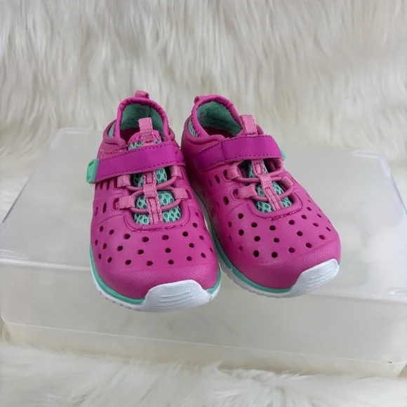 LILY&DAN Vibrant Pink Kids Water Shoes with Hook and loop Strap Size 5/6
